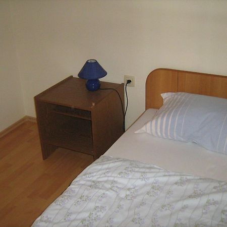 Apartment Dalmatien Raslina Zimmer foto