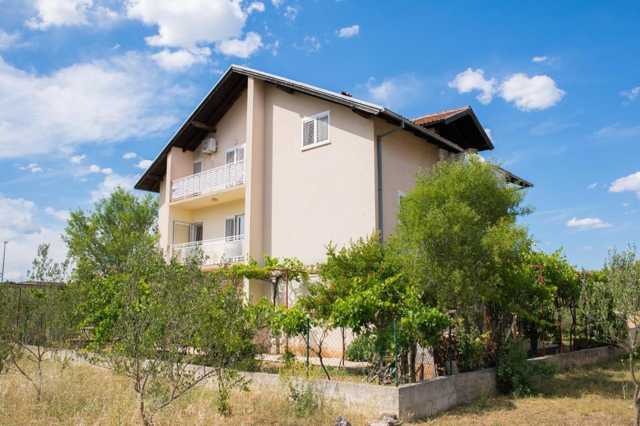 Apartment Dalmatien Raslina Exterior foto