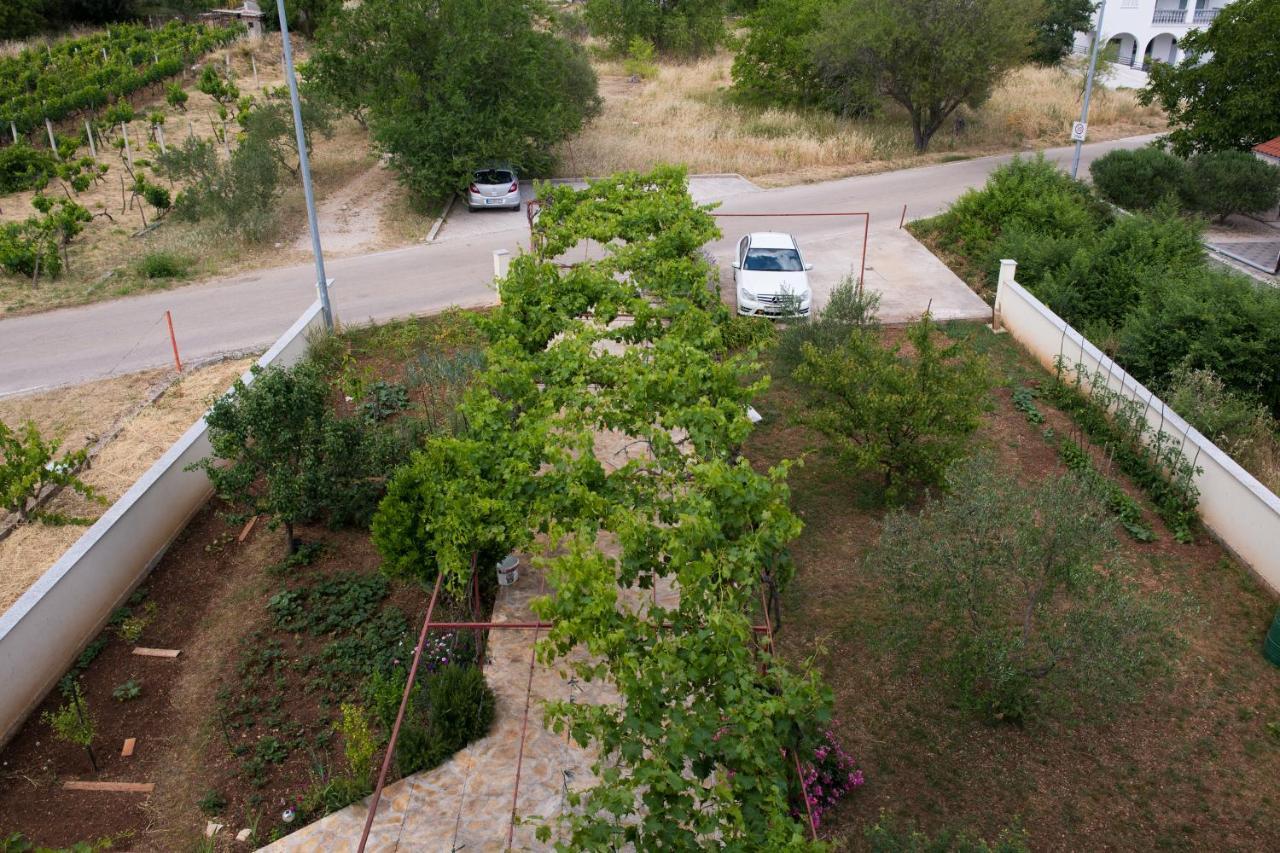 Apartment Dalmatien Raslina Exterior foto